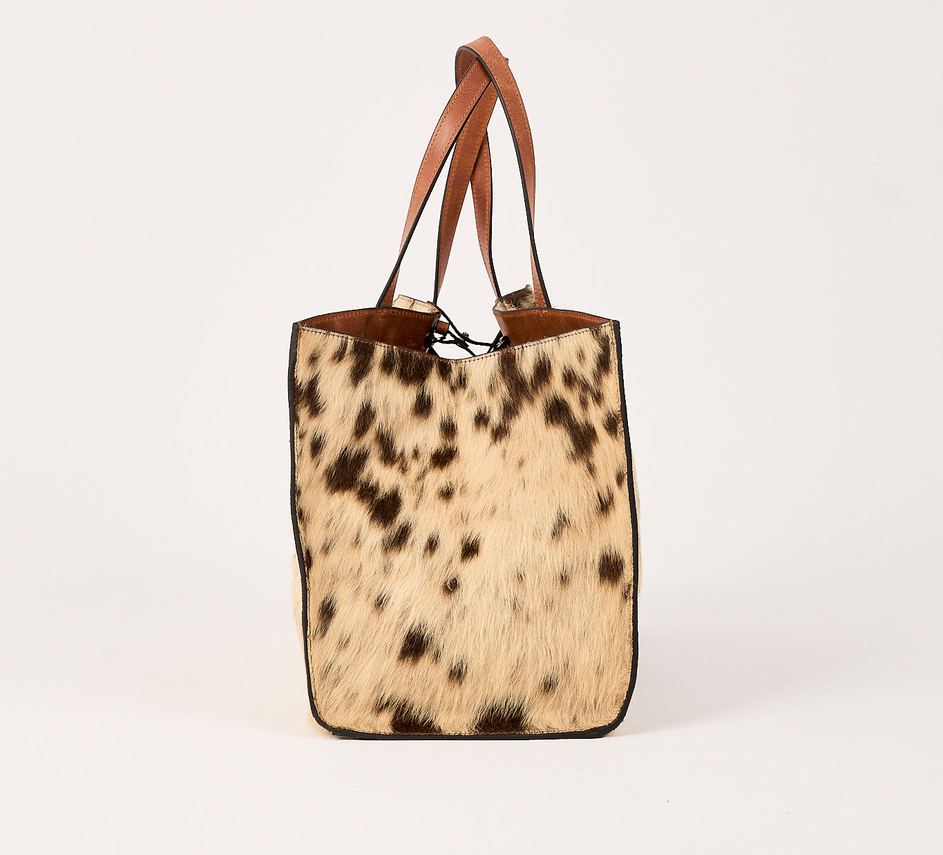 Lady - Life Carrier - Obsidian Grace