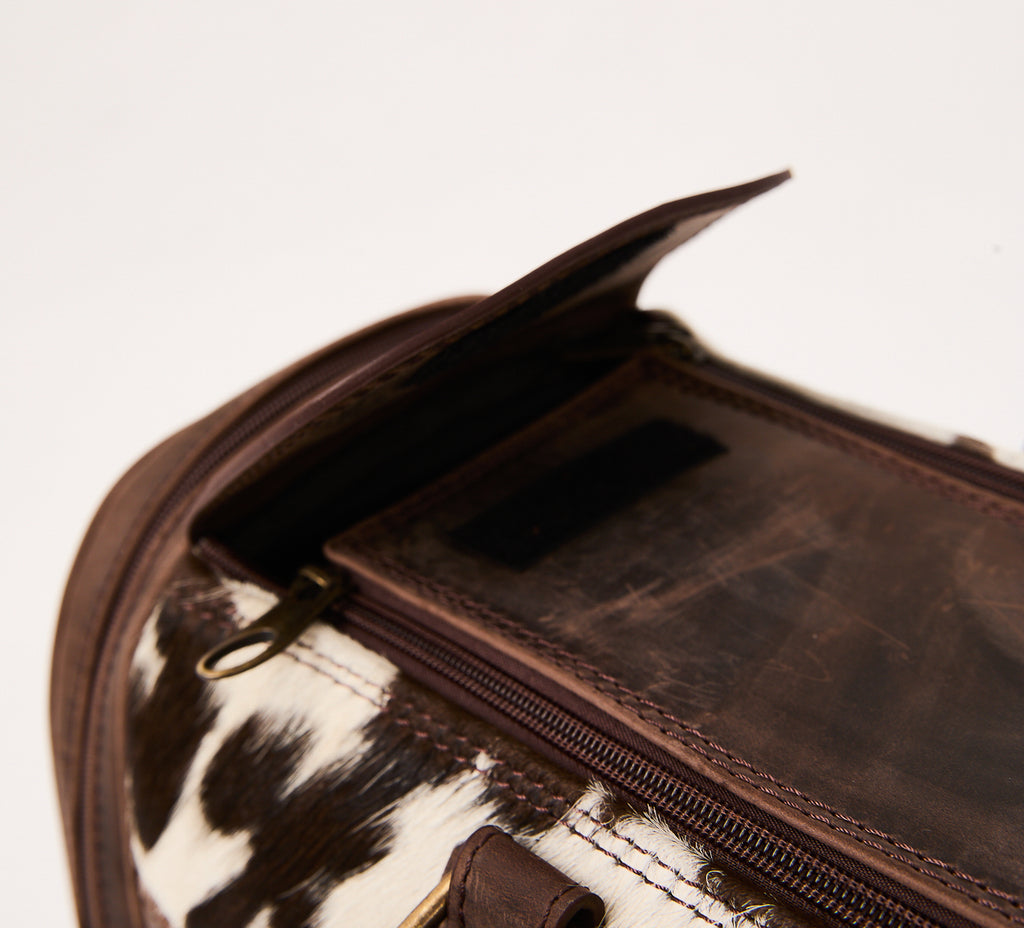 The Weekend Escape - Small Travelbag - Holstein Rebel