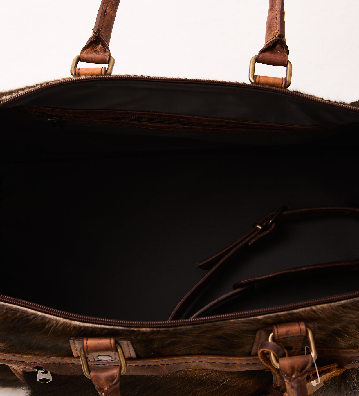 The Weekend Escape - Small Travelbag - Simmentaler Runner