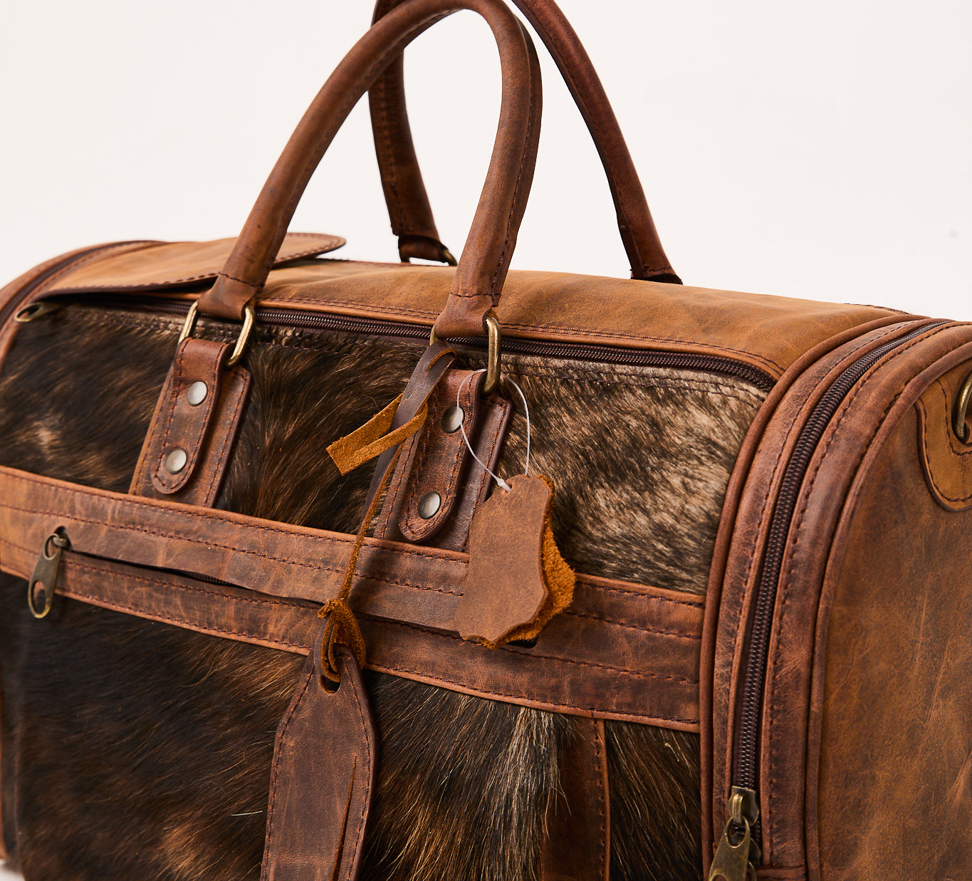 The Weekend Escape - Small Travelbag - Simmentaler Runner