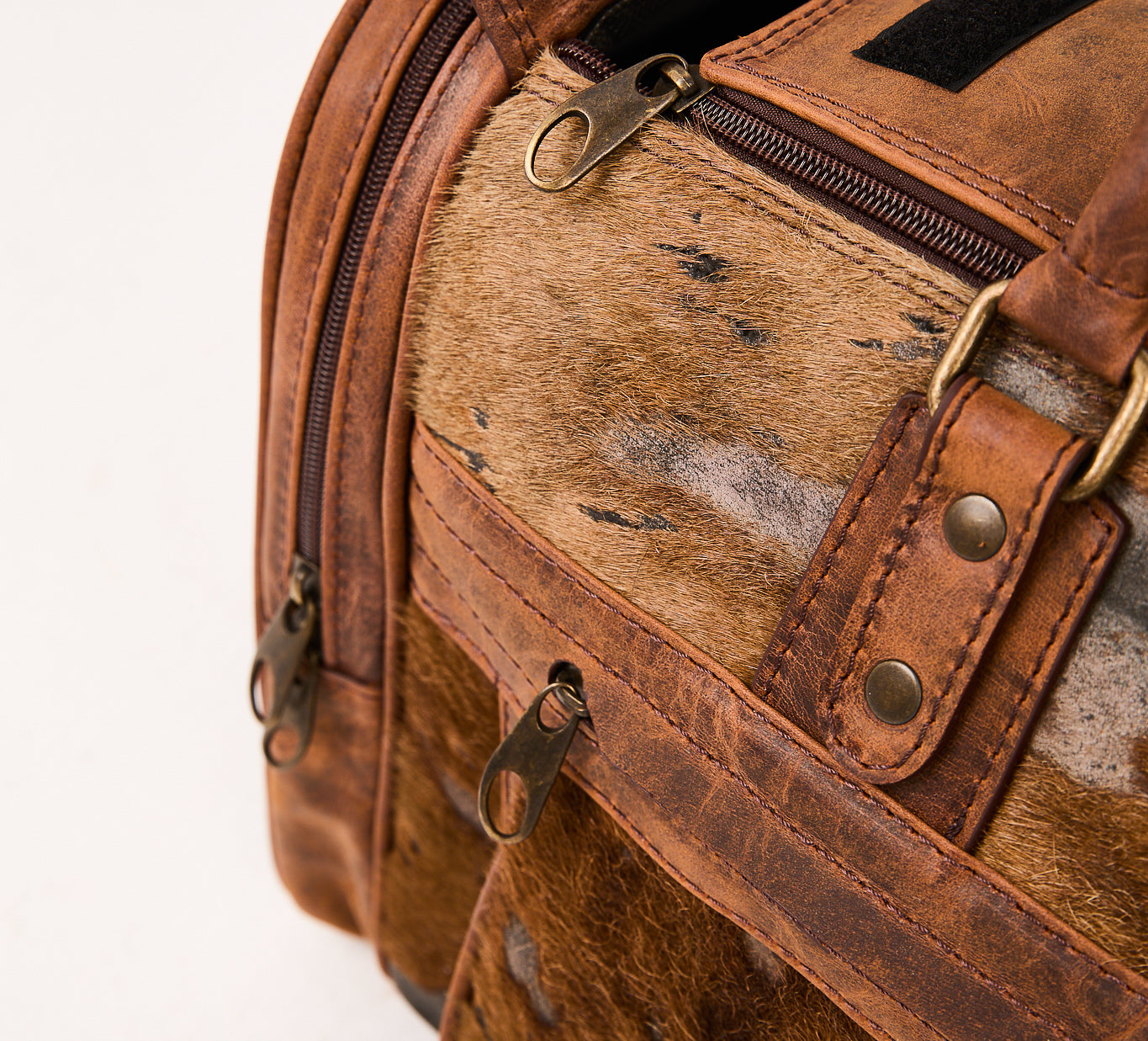 The Weekend Escape - Small Travelbag - Striped Halo